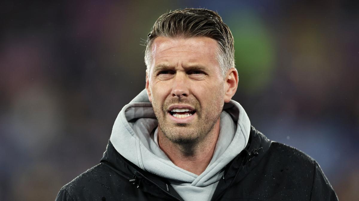 گرگ‌ها به دنبال جذب راب ادواردز، سرمربی میدلزبرو